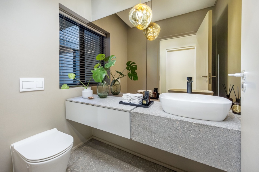 4 Bedroom Property for Sale in Pearl Valley at Val de Vie Western Cape